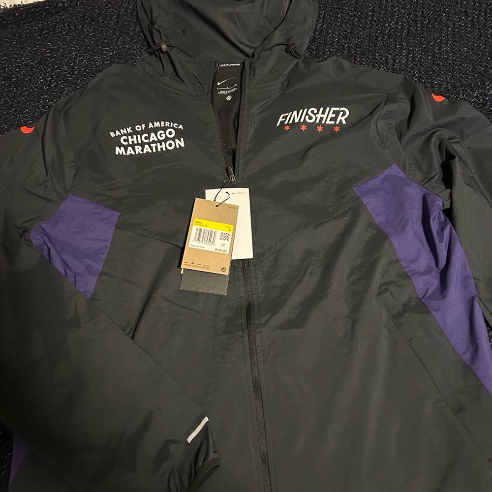 Brand new nike 2024 Chicago marathon finisher jacket